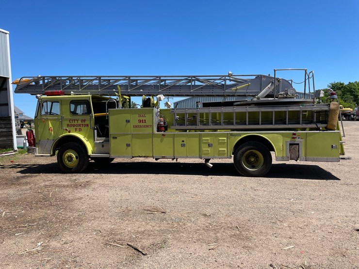#7035-•-1970-seagrave-fire-engine-(wi-title-in-delay)-(deerbrook,-wi)-image-11
