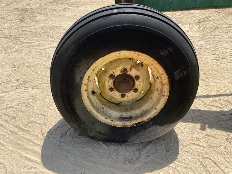 john-deere-2500-image-42