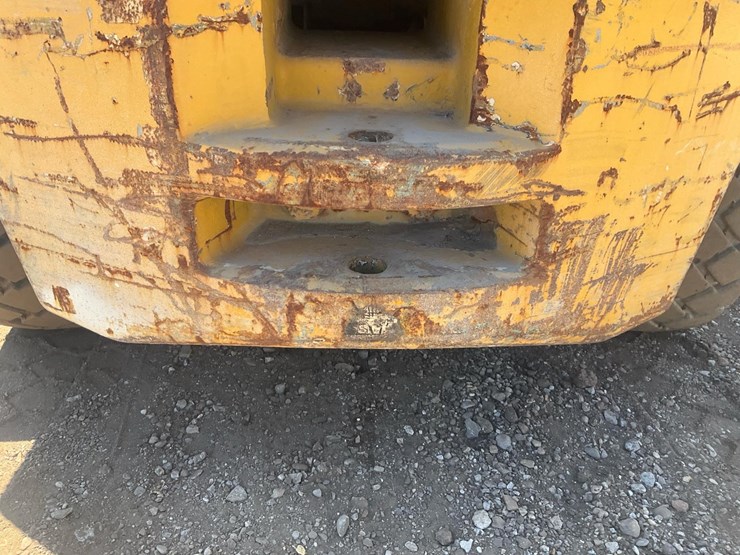 #1377-•-1997-yale-gdp100-forklift-image-14