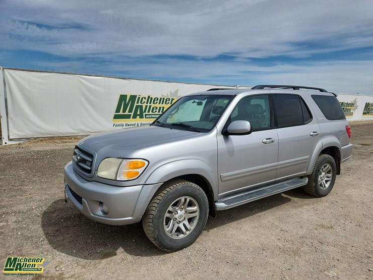 2002-toyota-sequoia-limited-image-1