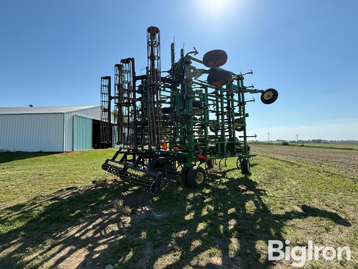 2014-john-deere-2210-image-5