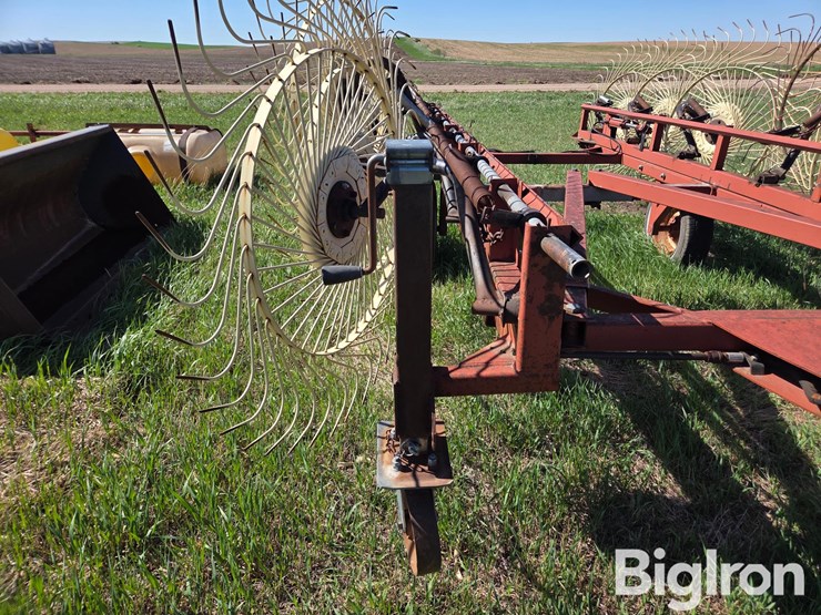 hesston-3980-image-14