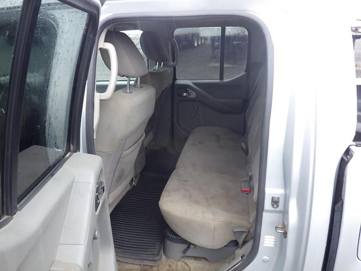 2014-nissan-frontier-image-25