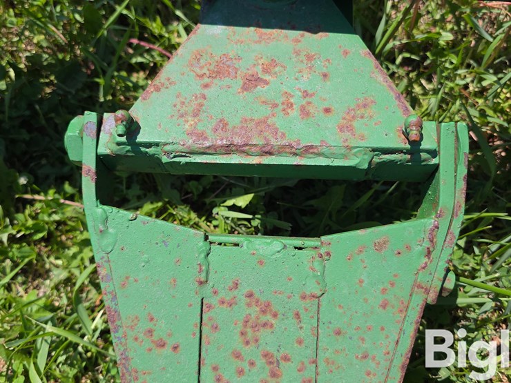 john-deere-running-gear-trailer-image-11