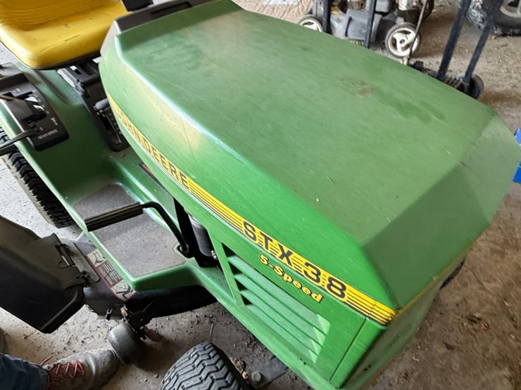 john-deere-38-image-12