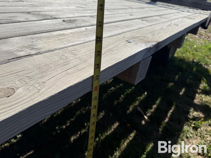 16'-hay-rack-on-john-deere-running-gear-image-10