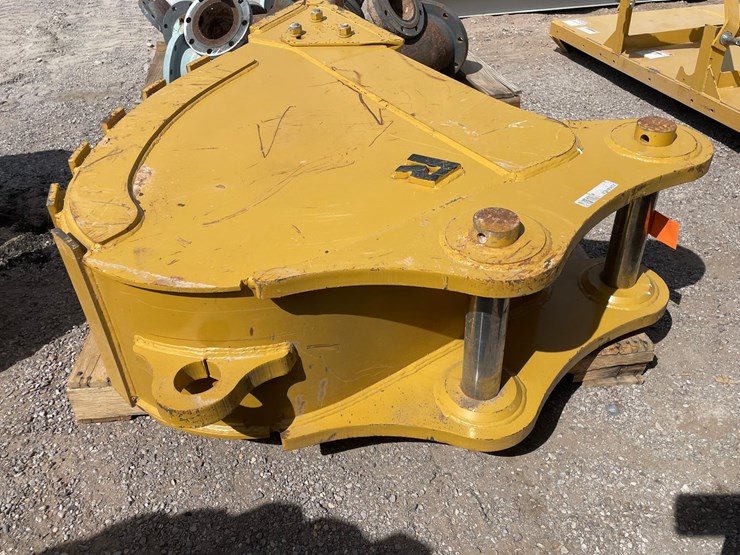 caterpillar-320-image-3