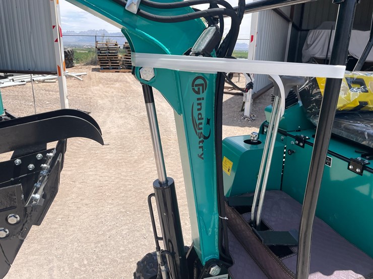 #2657-•-unused-cfg-mini-excavator-image-13