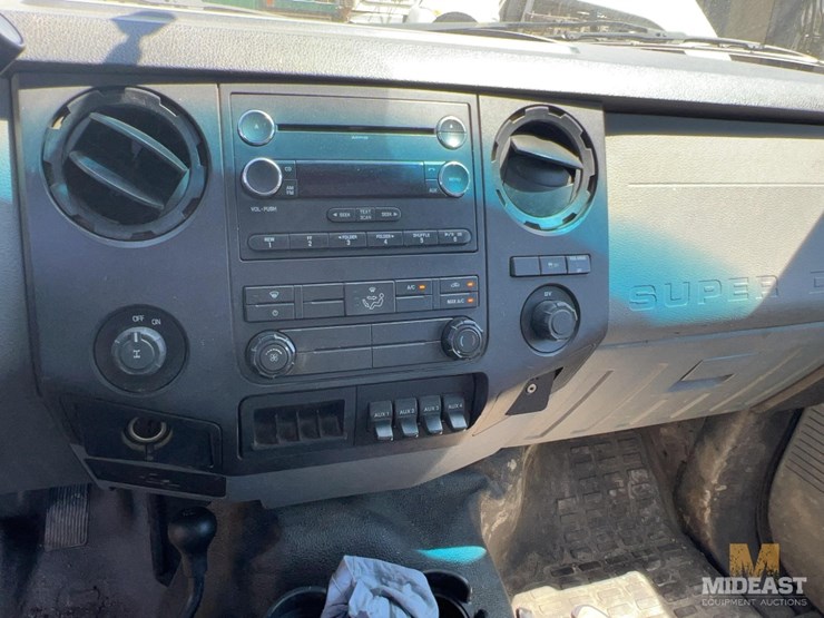 2011-ford-f350-image-19