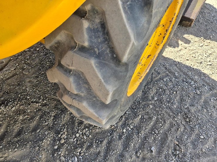 1998-jcb-520-image-23