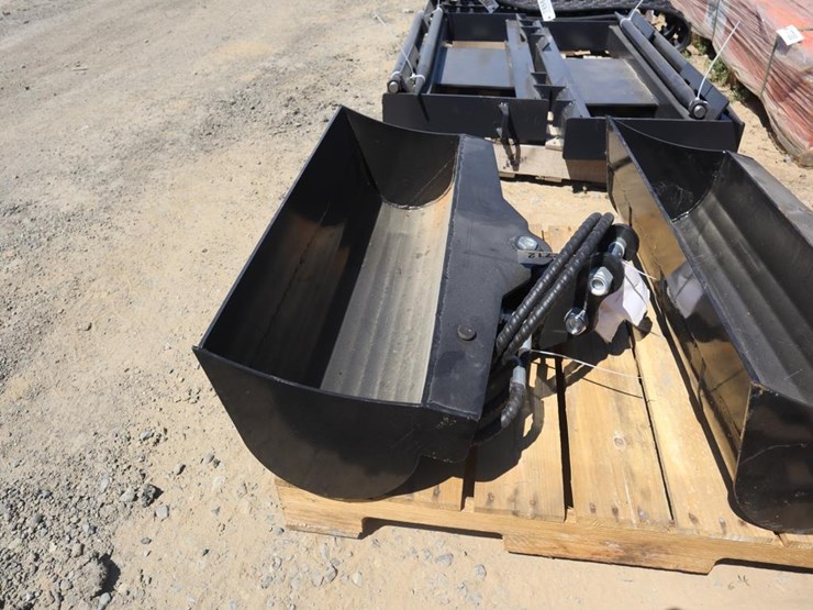 tpm-32"-hydraulic-tilt-bucket-image-3
