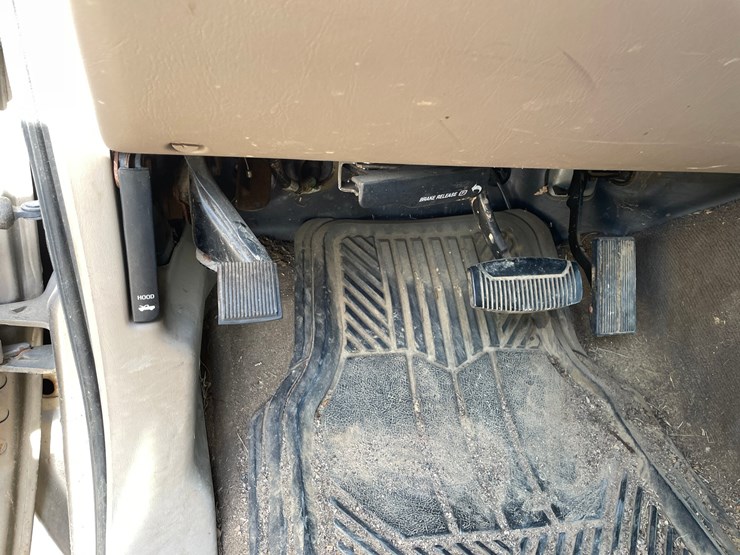 2004-ford-f350-image-51