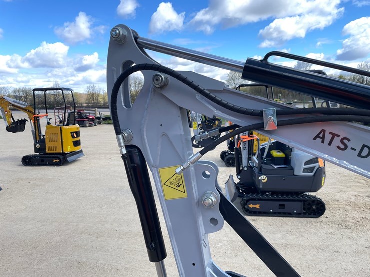 #1104-•-new-ats--d12d-mini-excavator-image-22
