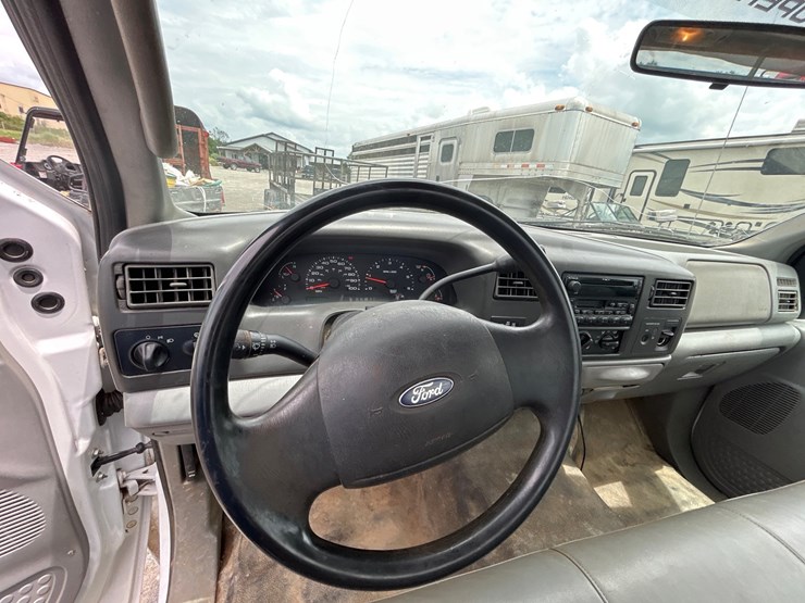 2004-ford-f250-image-10