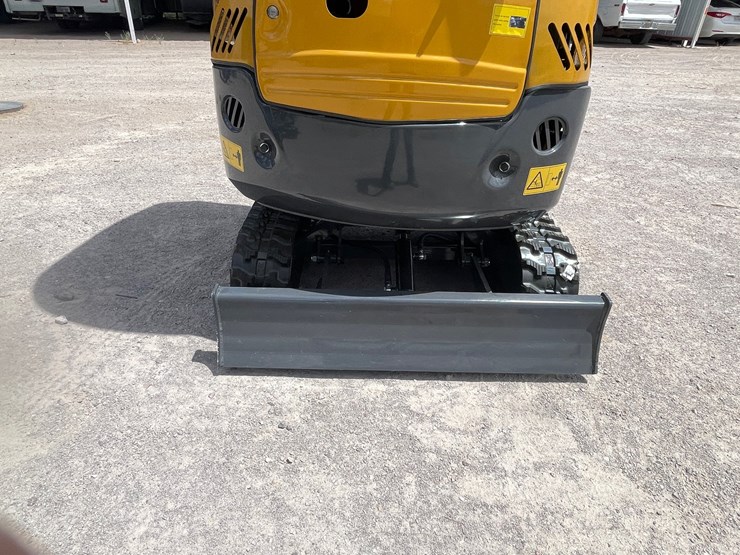 #2661-•-unused-cfg-mini-excavator-image-30