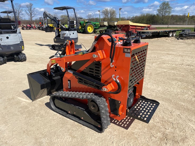 #1113-•-new-ats-ride-on-mini-skid-steer-loader-image-6