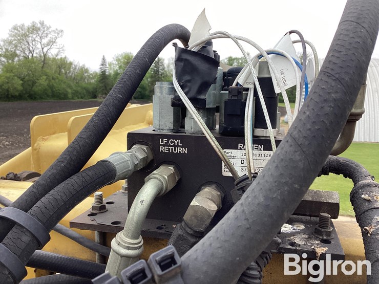 2001-ag-chem-rogator-854-self-propelled-sprayer-image-19