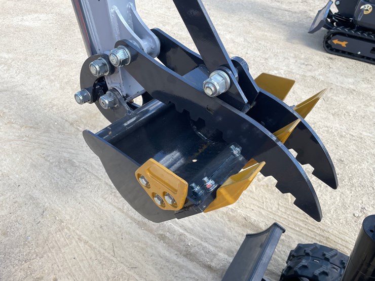 #1104-•-new-ats--d12d-mini-excavator-image-21