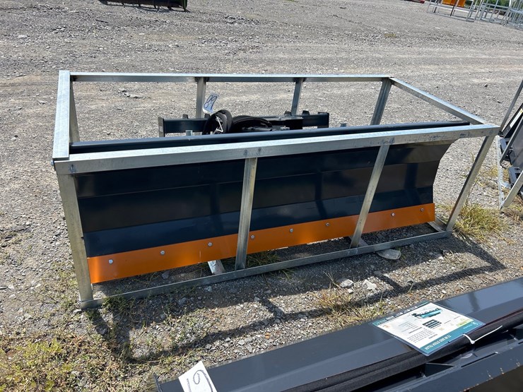 #68-•-84”-skid-steer-hydraulic-blade-image-1