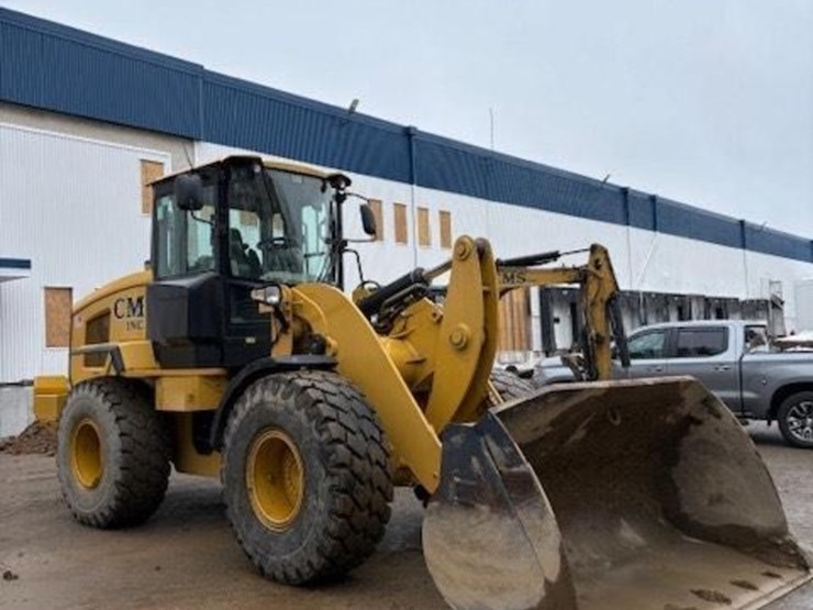2014-caterpillar-930k-image-2