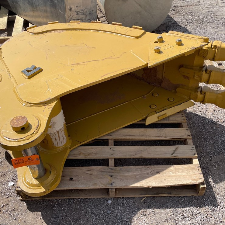 CATERPILLAR 320