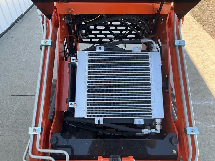 #1050-•-2025-landhero-ldh-t460-mini-skid-steer-image-17