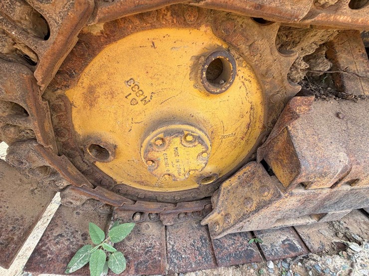 caterpillar-d3c-image-13