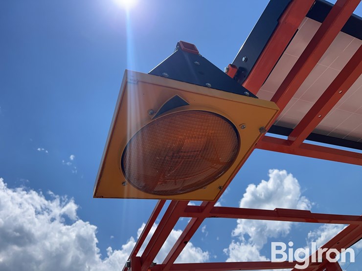 2023-wanco-traffic-control-trailered-caution-sign-image-17