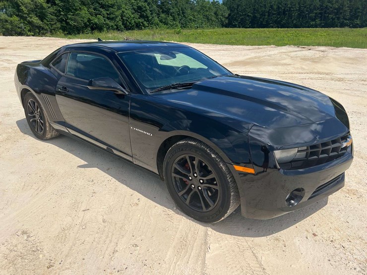 2013-chevrolet-camaro-2-door-coupe-(98,540-miles)-image-4