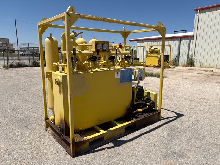 meyer-4-station-closing-unit,-skidded-image-3