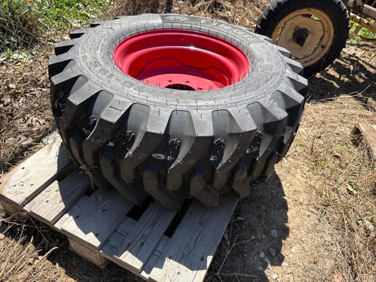 tiron-380/70-19.5-tires-w/-8-lug-rims-image-2