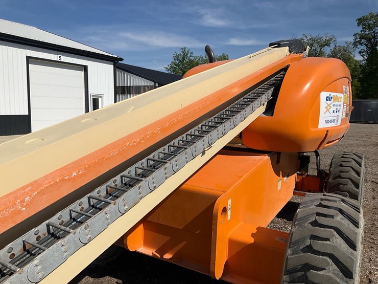 2005-jlg-600s-image-19