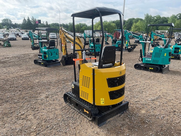 #2038-•-2026-cfg-h13r-mini-excavator-image-2