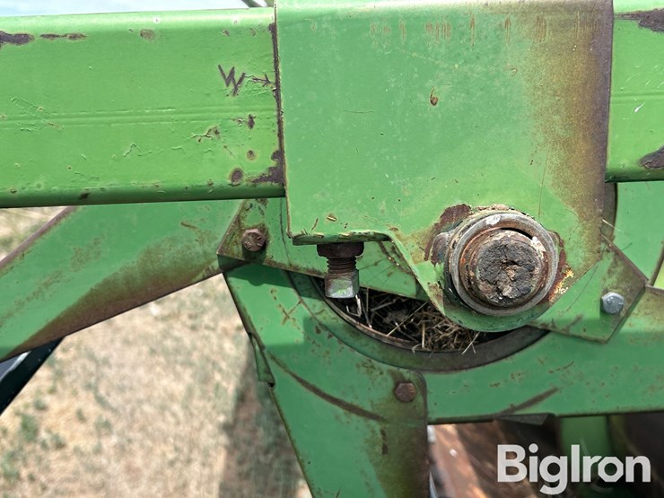 1982-john-deere-230-image-16