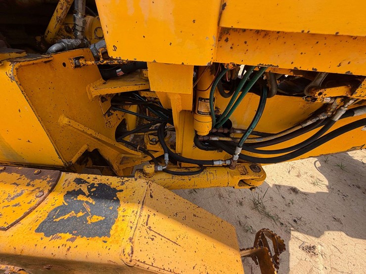 1992-deere-670b-image-31