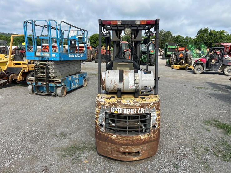 caterpillar-gc15-image-6
