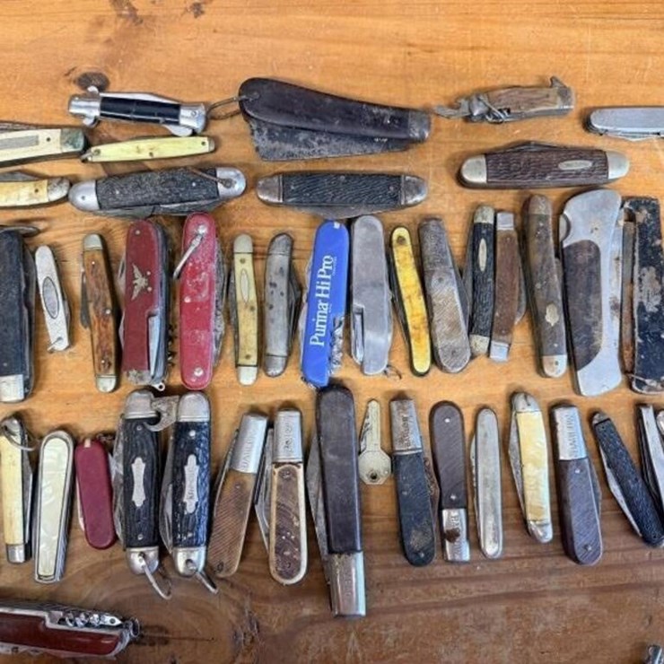 A3 - Pocket Knives