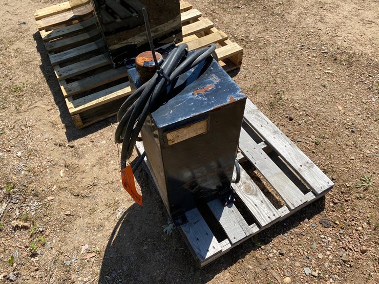 #7447-•-www-engineering-k8e1-fuel-tank-(antigo,-wi)-image-4
