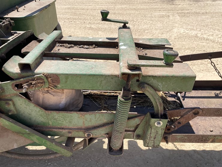 john-deere-14-image-30