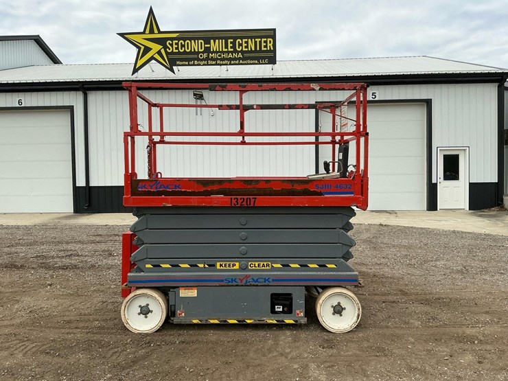 #1302-•-2008-skyjack-sj4632-scissor-lift-image-2