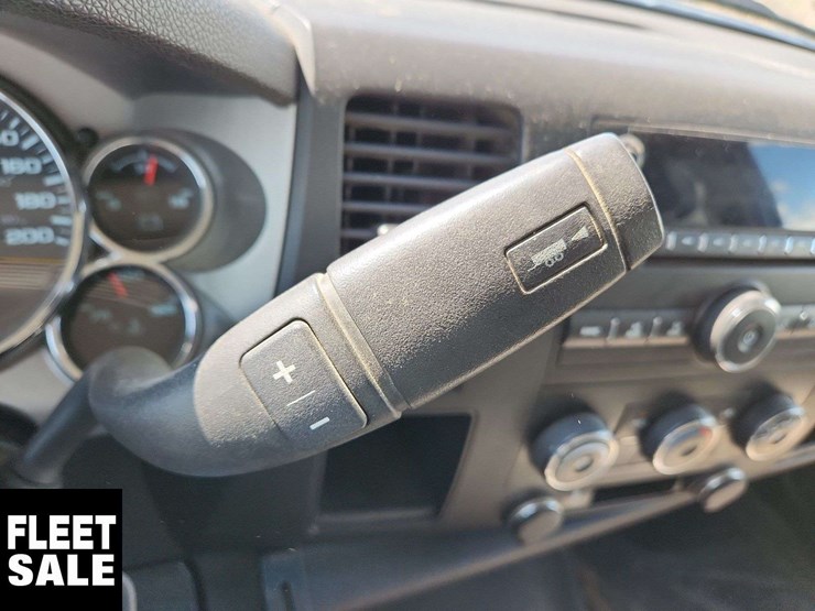 2012-gmc-sierra-3500hd-image-33