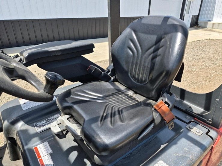 2019-linde-e20-image-12