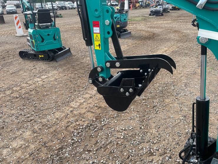 #2023-•-2026-cfg-h16r-mini-excavator-image-20