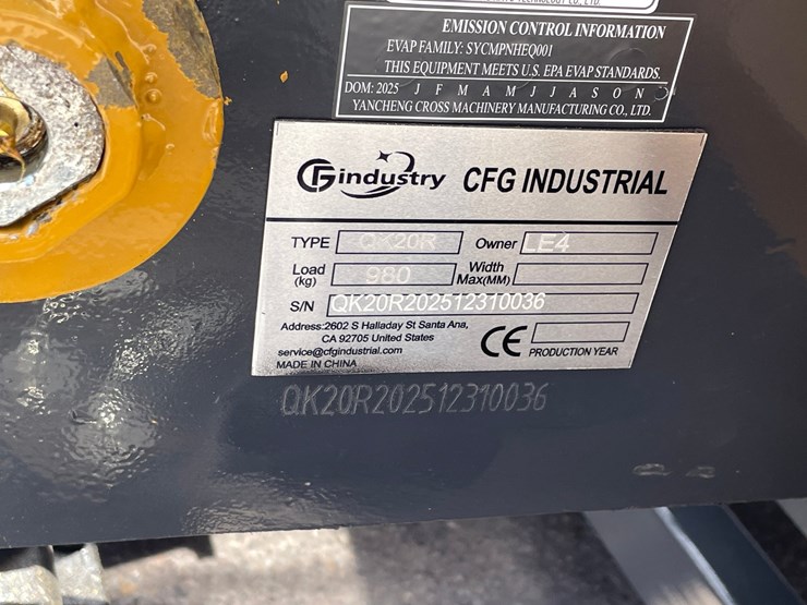 #2661-•-unused-cfg-mini-excavator-image-12