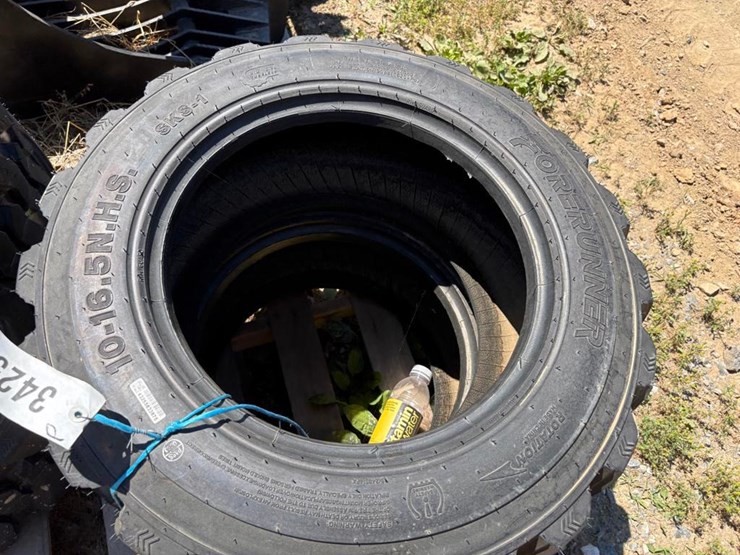 10-16.5-tires-(set-of-4)-image-3