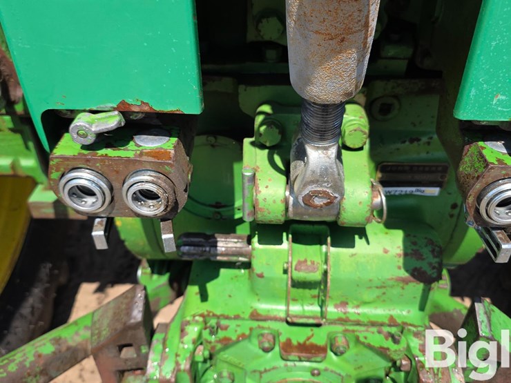 1972-john-deere-4320-image-14