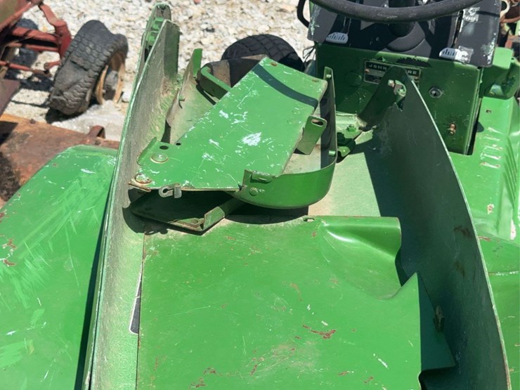 john-deere-110-image-5