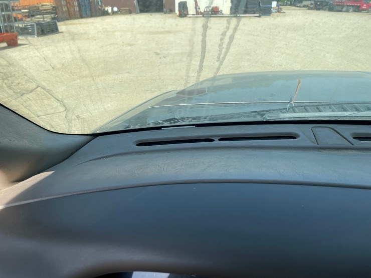 2004-ford-f350-image-63