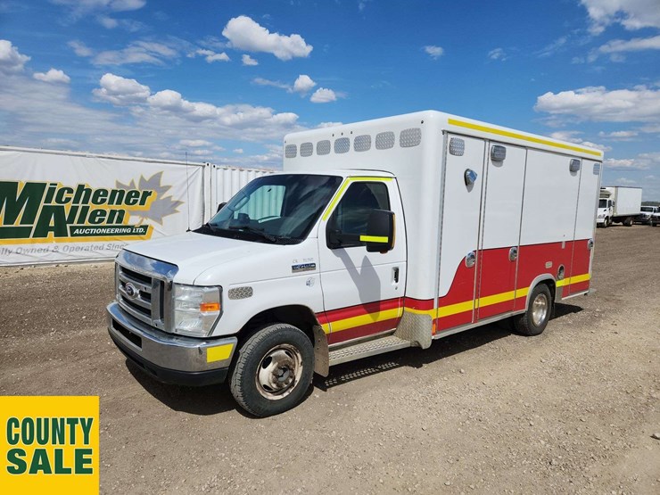 2016-ford-e450-image-1
