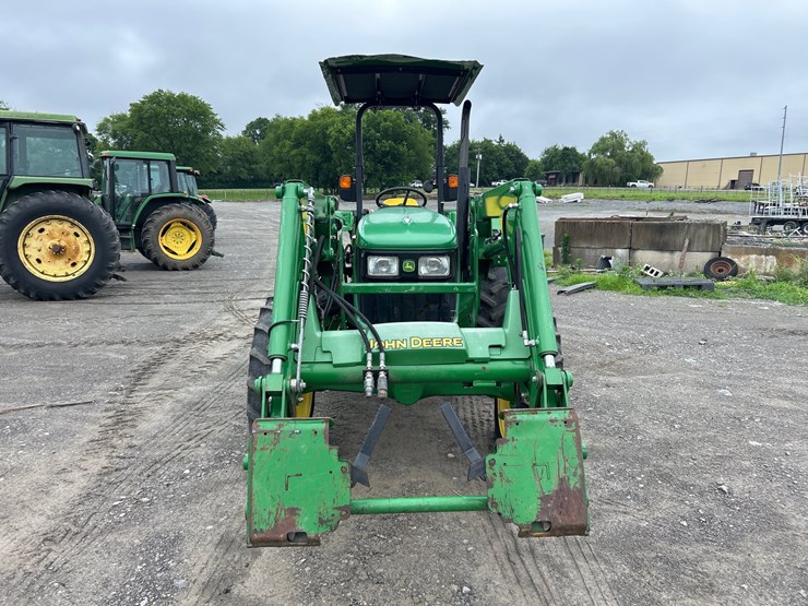 john-deere-5065e-image-3